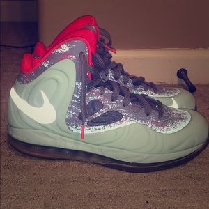 Nike Hyperposite Sz 8.5